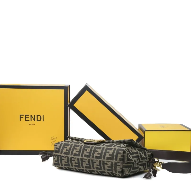 Fendi Baguette Shoulder Bag 82 - Image 4
