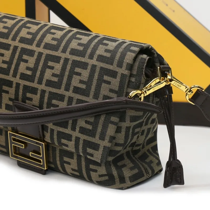 Fendi Baguette Shoulder Bag 82 - Image 7