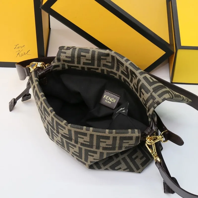 Fendi Baguette Shoulder Bag 82 - Image 9
