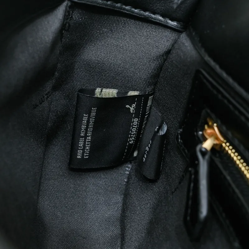 Fendi Black Baguette Shoulder Bag - Image 8