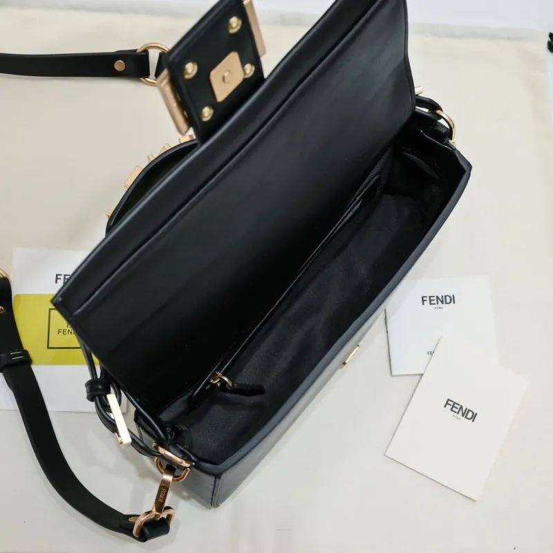 Fendi Black Baguette Shoulder Bag - Image 9