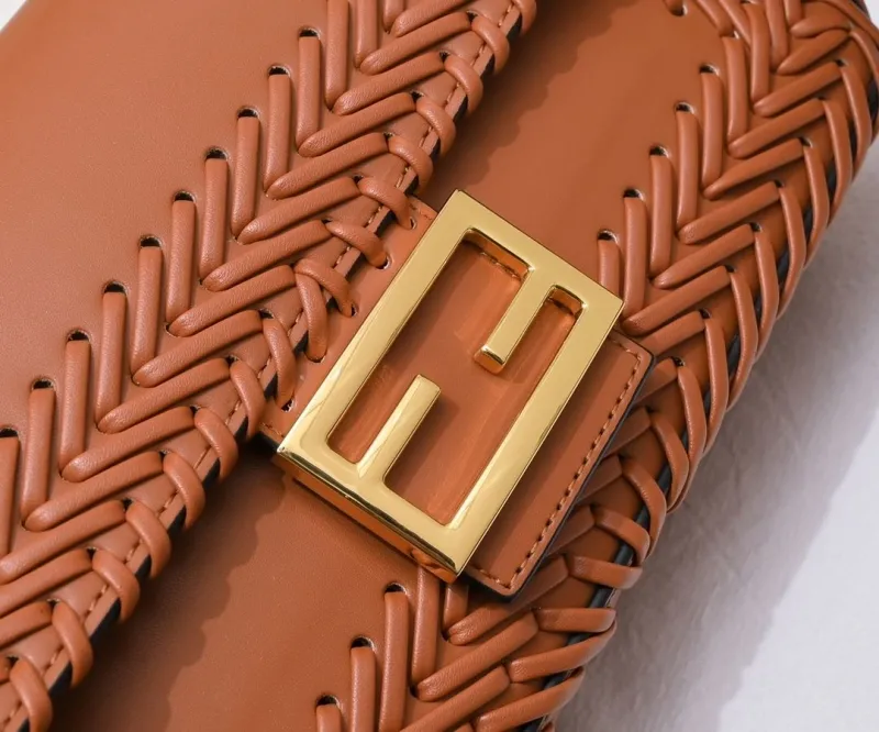 Fendi Brown Leather Baguette Shoulder Bag - Image 4