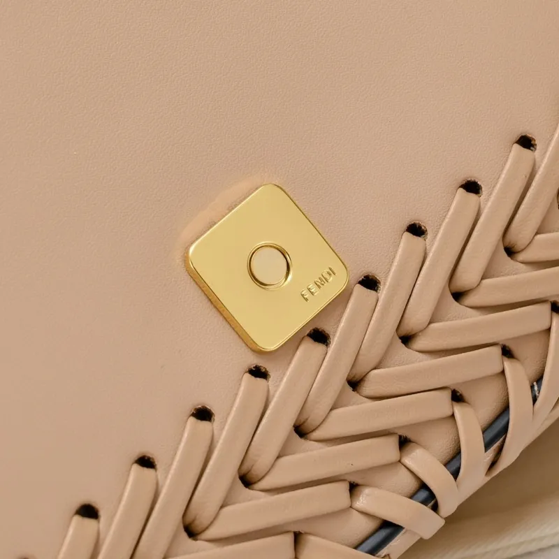 Fendi Beige Woven Baguette Shoulder Bag - Image 5