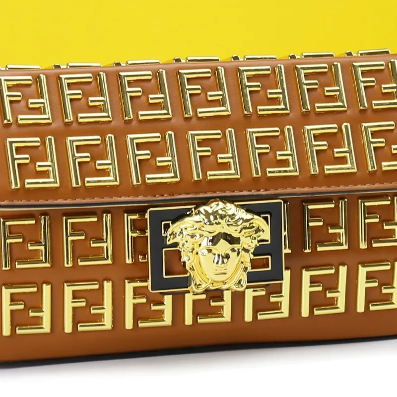 Fendi Brown Baguette Crossbody Bag - Image 5
