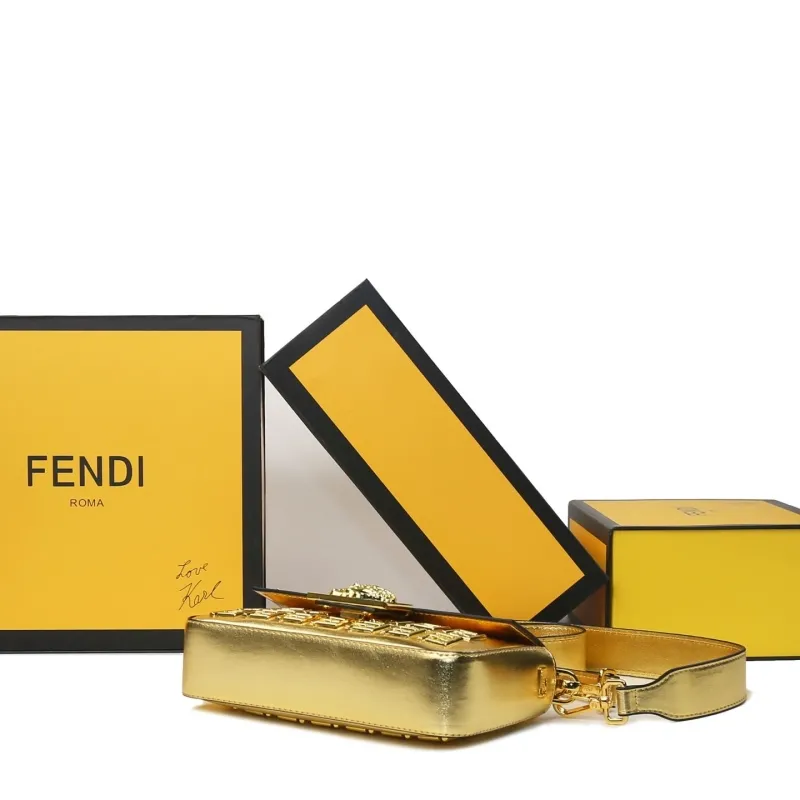 Fendi Gold Baguette Shoulder Bag 106 - Image 4
