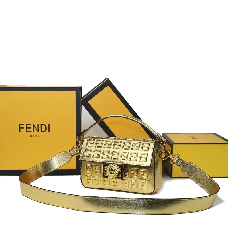 Fendi Gold Baguette Shoulder Bag 106 - Image 5