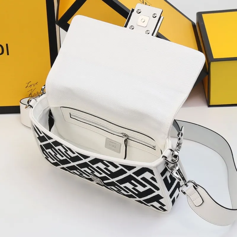 Fendi Black White Baguette Shoulder Bag - Image 9