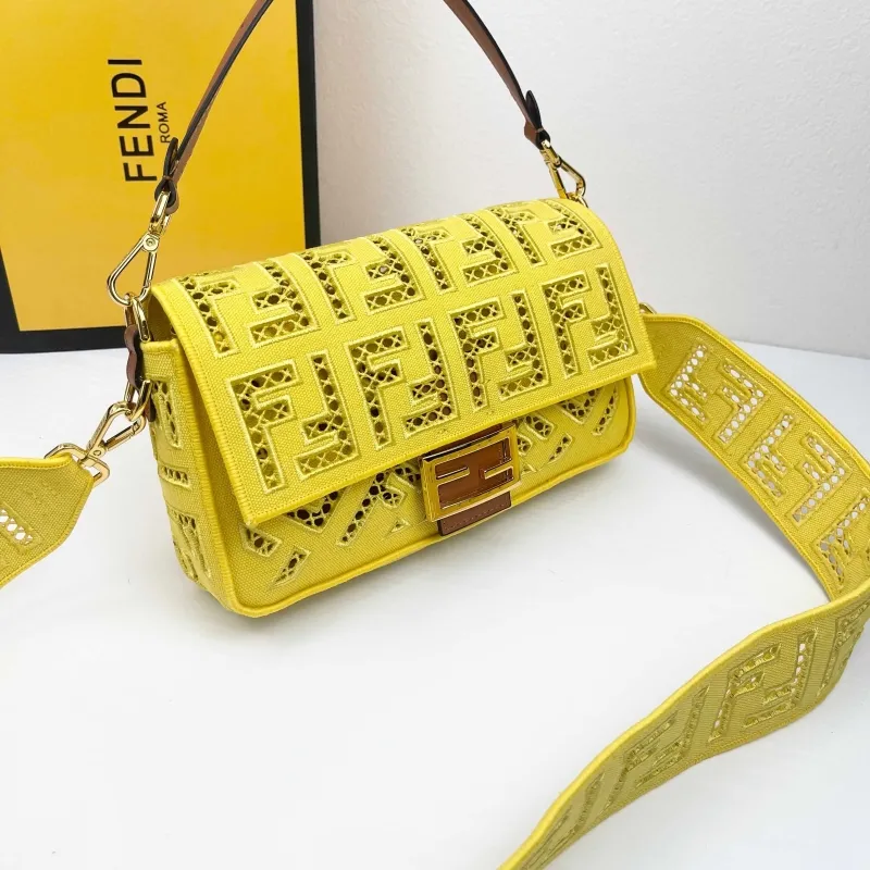 Alternative view of Fendi Baguette Bags-124