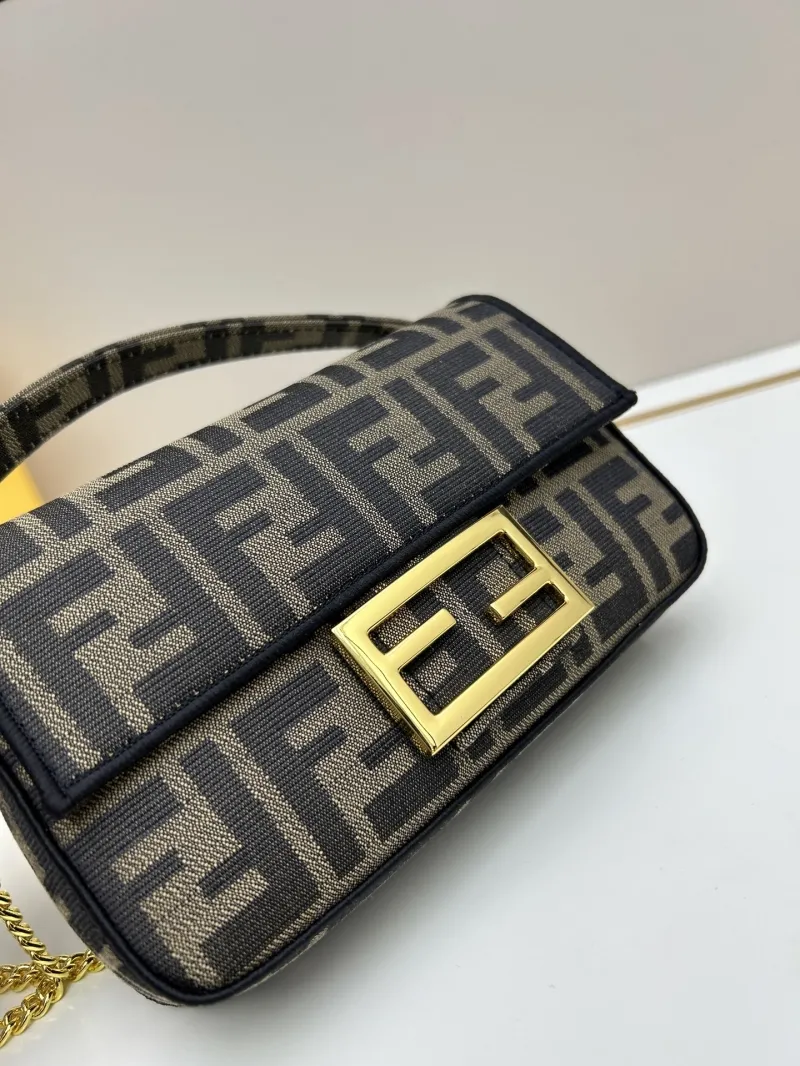 Fendi FF Monogram Baguette Crossbody Bag 19x10x4cm - Image 4