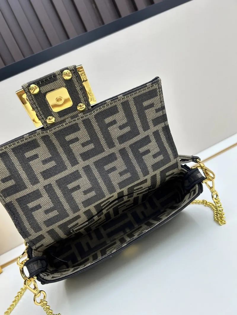 Fendi FF Monogram Baguette Crossbody Bag 19x10x4cm - Image 7
