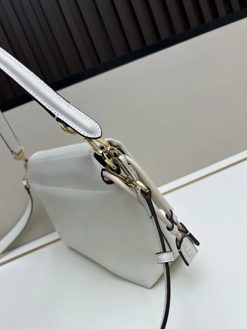 Fendi White Baguette Shoulder Bag 08899 - Image 3