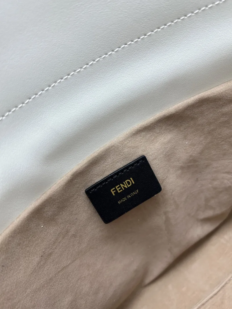 Fendi White Baguette Shoulder Bag 08899 - Image 8