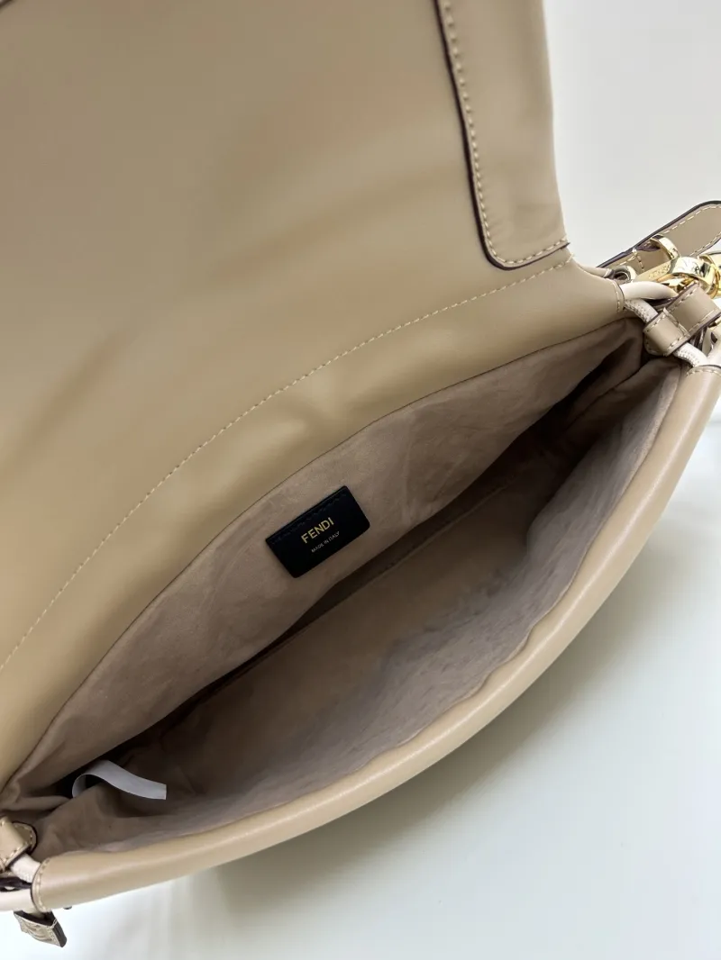 Fendi Beige Leather Shoulder Bag 08899 - Image 7