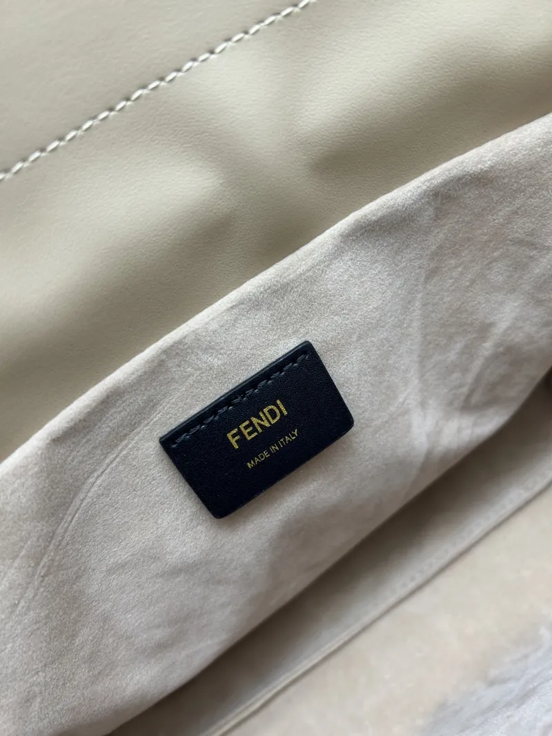 Fendi Beige Leather Shoulder Bag 08899 - Image 8