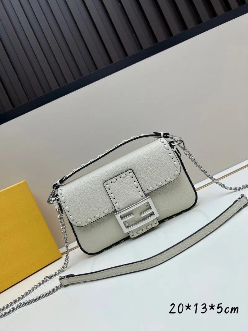 Fendi Baguette Leather Crossbody Bag - Image 7