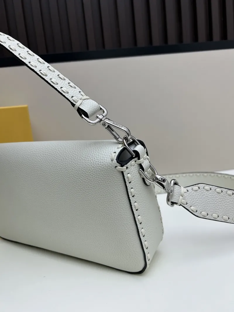 Fendi White Leather Baguette Bag 146 - Image 3