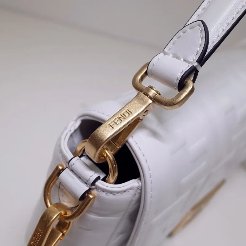 Fendi White Baguette Crossbody Bag - Image 5