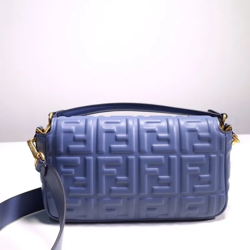 Fendi Blue Baguette Shoulder Bag - Image 5