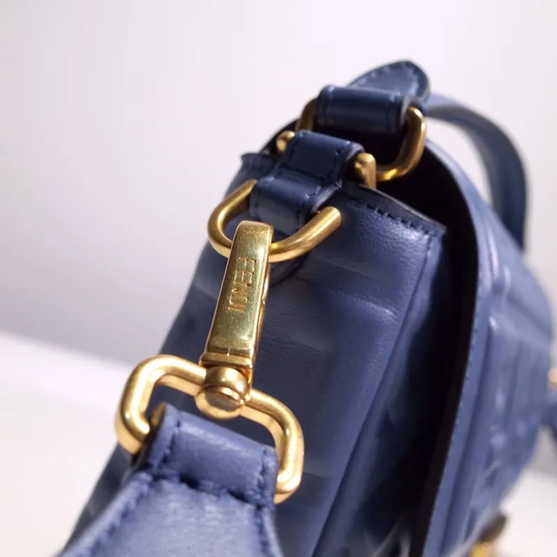 Fendi Blue Baguette Shoulder Bag - Image 6