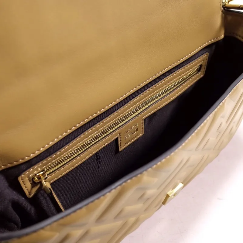 Fendi Tan Baguette Shoulder Bag - Image 8