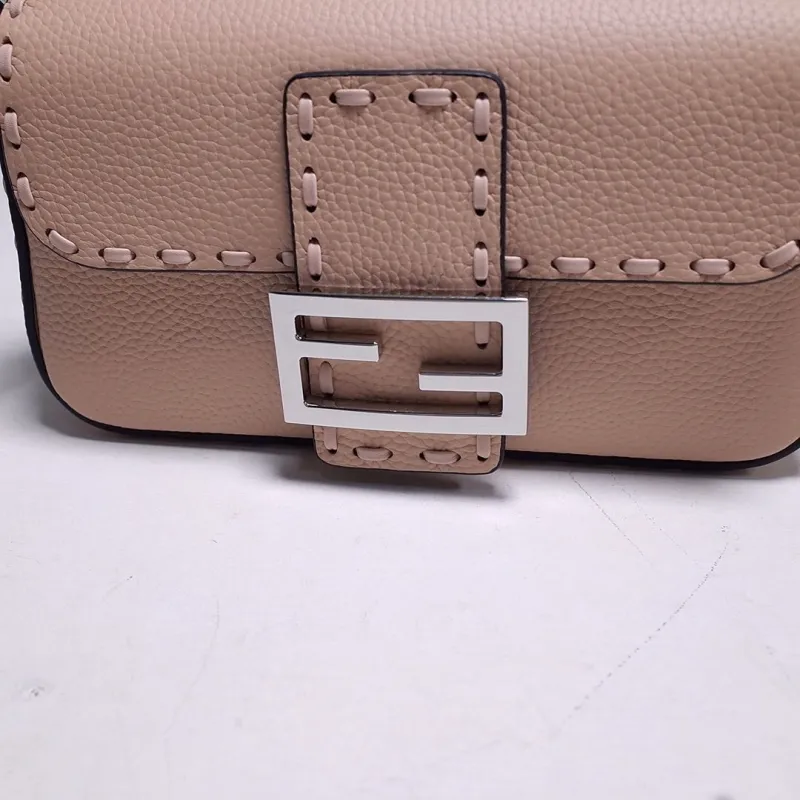 Fendi Nude Pink Baguette Crossbody Bag - Image 4