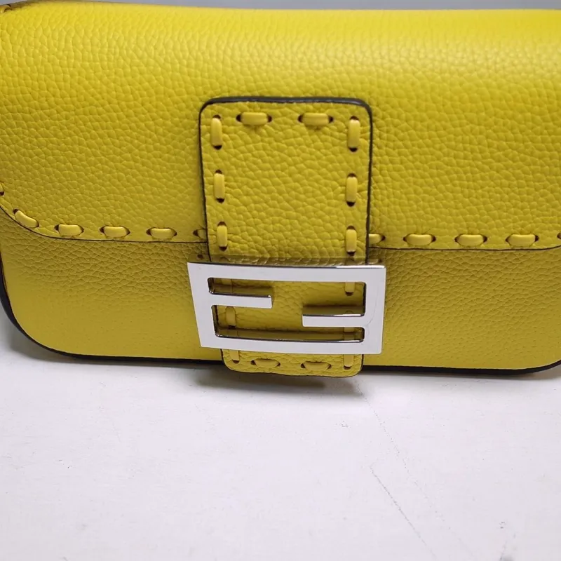 Fendi Yellow Baguette Crossbody Bag - Image 4