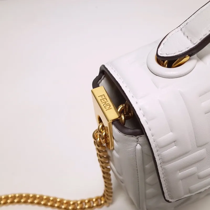 Fendi White Baguette Chain Shoulder Bag - Image 6