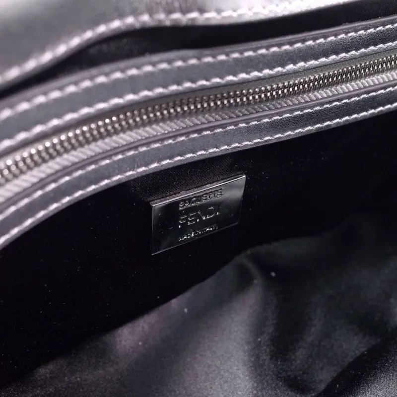 Fendi Silver Crystal Embellished Baguette Bag - Image 8