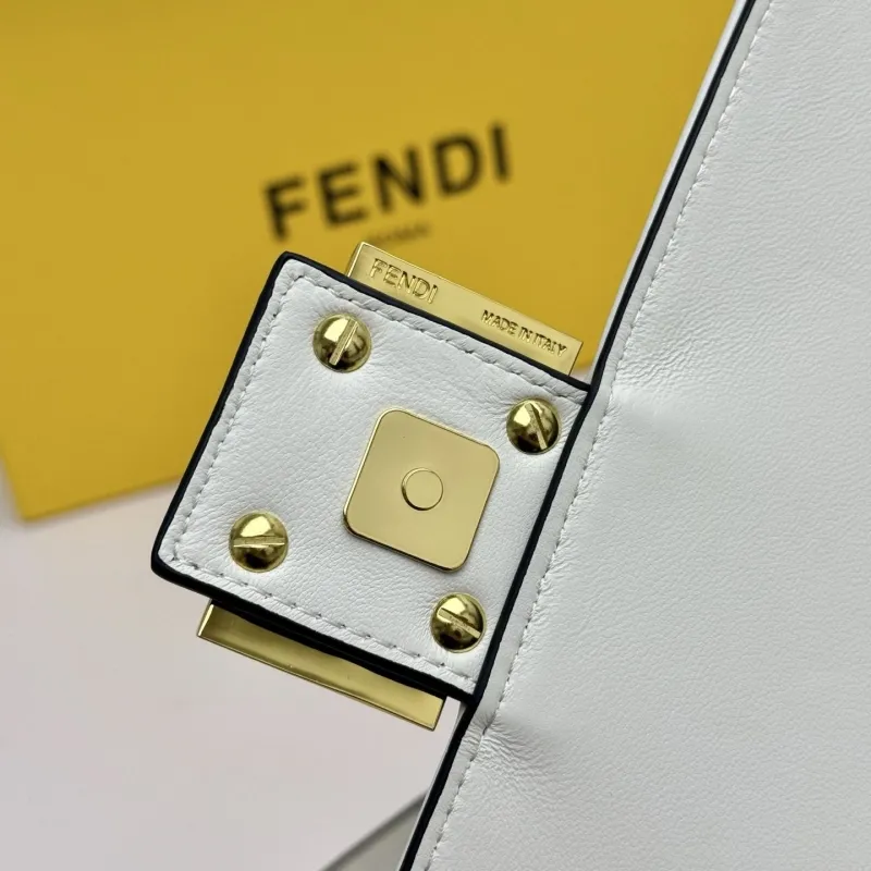 Fendi White Baguette Crossbody Bag - Image 7