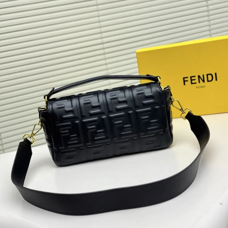 Fendi Black Baguette Shoulder Bag - Image 3