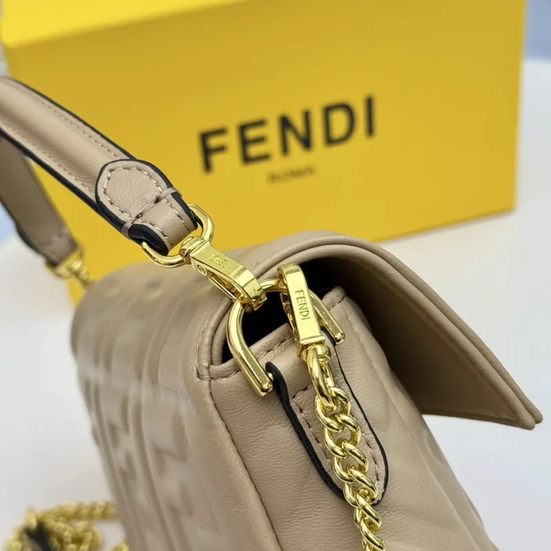 Fendi Beige Baguette Chain Shoulder Bag - Image 6