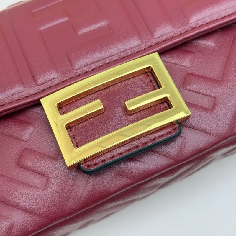 Fendi Maroon Baguette Chain Crossbody Bag - Image 5