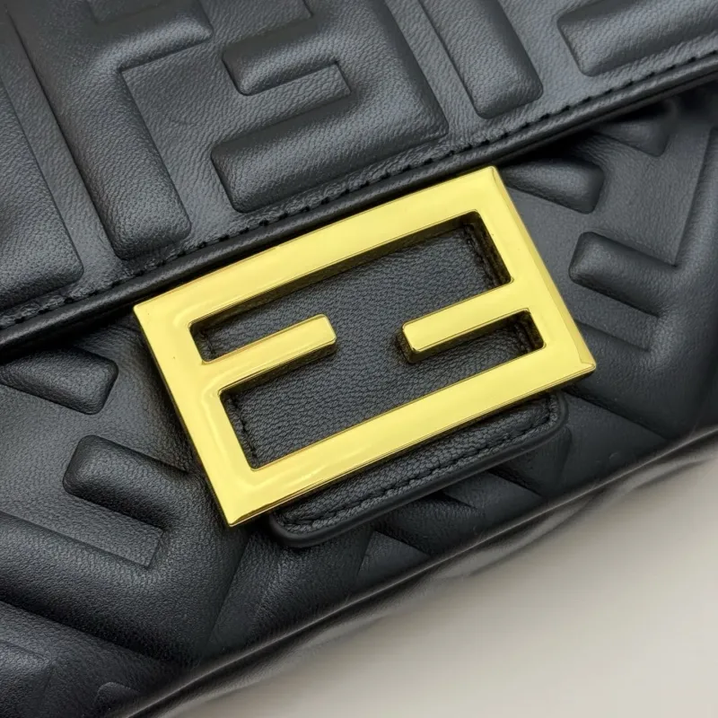 Fendi Black Baguette Chain Crossbody Bag - Image 5