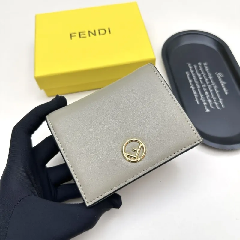 Fendi Gray Leather Bifold Wallet - Image 4