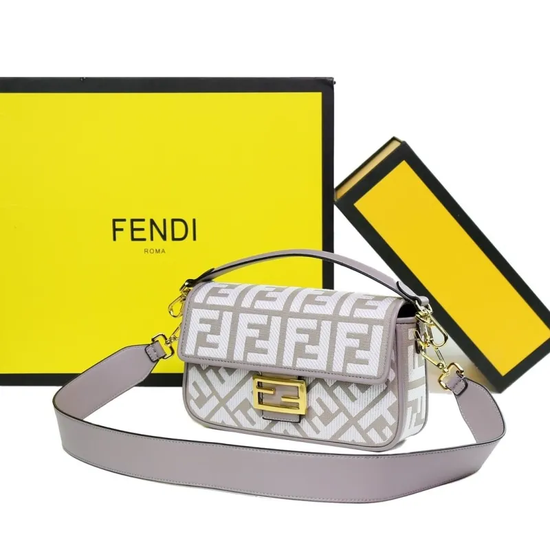 Fendi Gray Baguette Shoulder Bag - Image 4