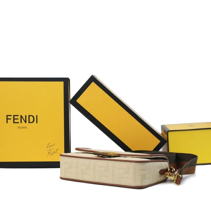 Fendi Beige Baguette Crossbody Bag - Image 4