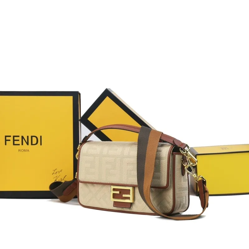 Fendi Beige Baguette Crossbody Bag - Image 5