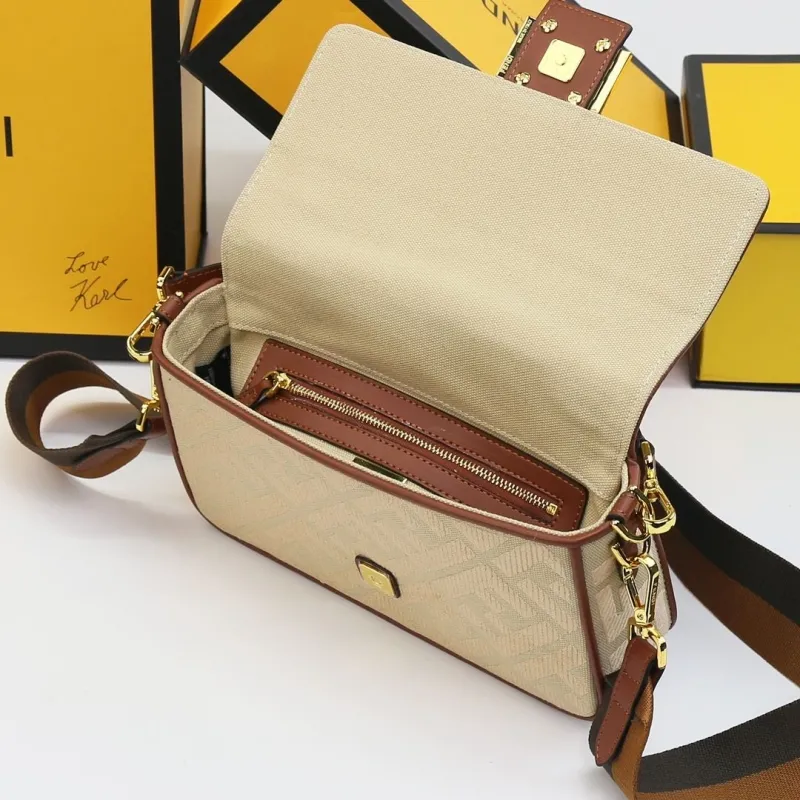 Fendi Beige Baguette Crossbody Bag - Image 9