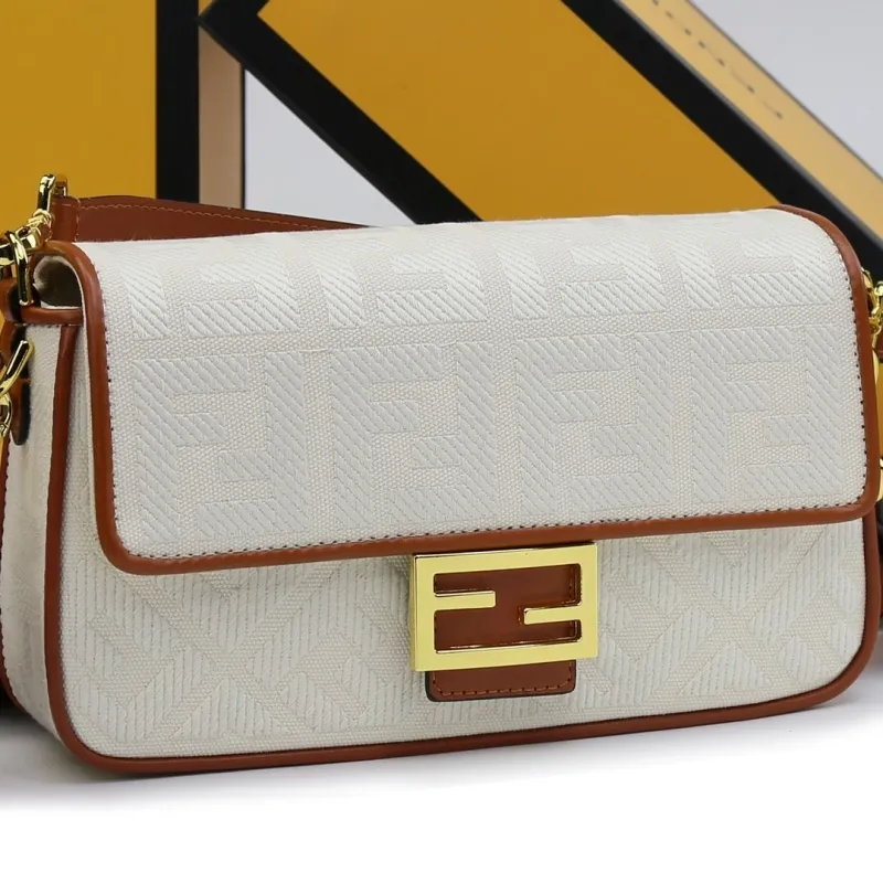 Fendi White Baguette Shoulder Bag 281 - Image 6