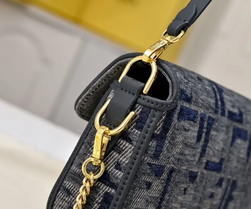Fendi Baguette Denim Shoulder Bag - Image 4