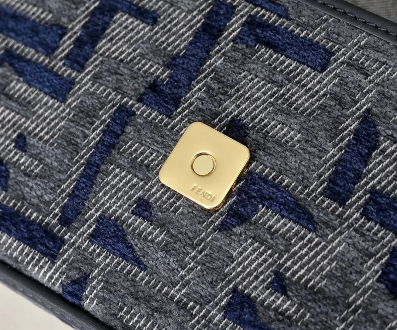 Fendi Baguette Denim Shoulder Bag - Image 5