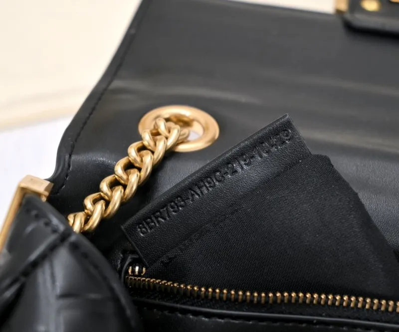 Fendi Black Baguette Chain Shoulder Bag - Image 7