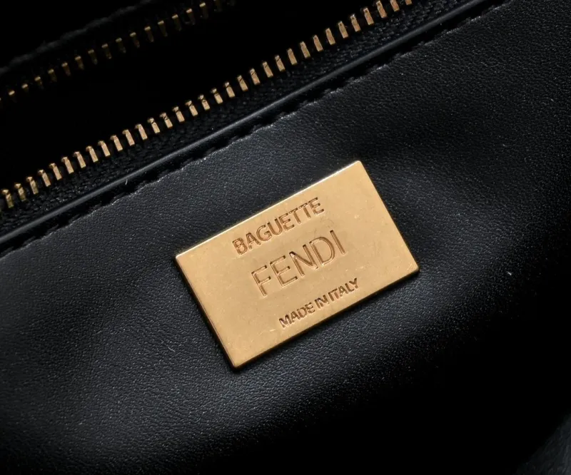 Fendi Black Baguette Chain Shoulder Bag - Image 8
