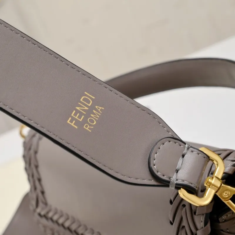 Fendi Gray Woven Leather Baguette Bag - Image 5