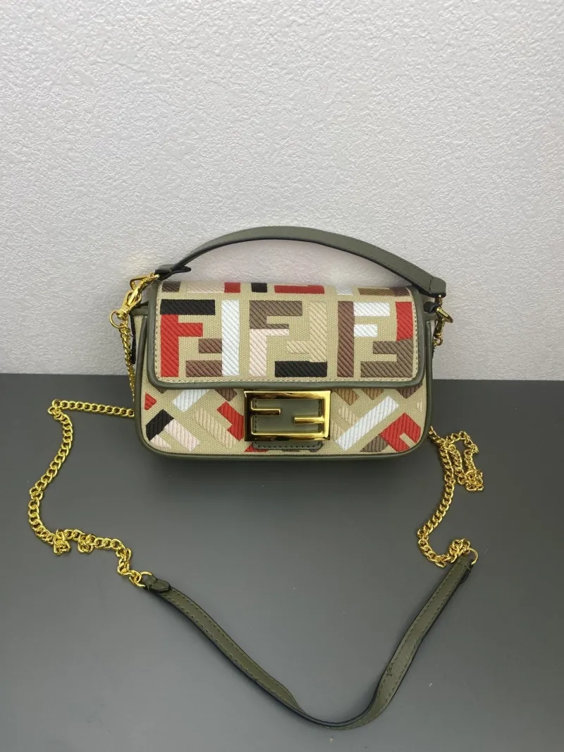 Alternative view of Fendi Baguette Bags-319