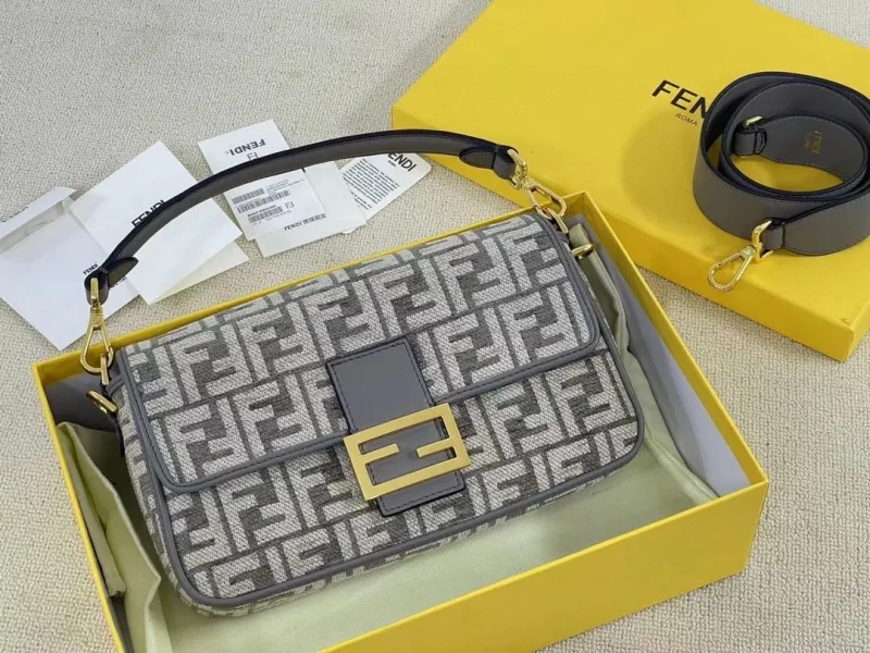 Fendi Baguette Bags-321