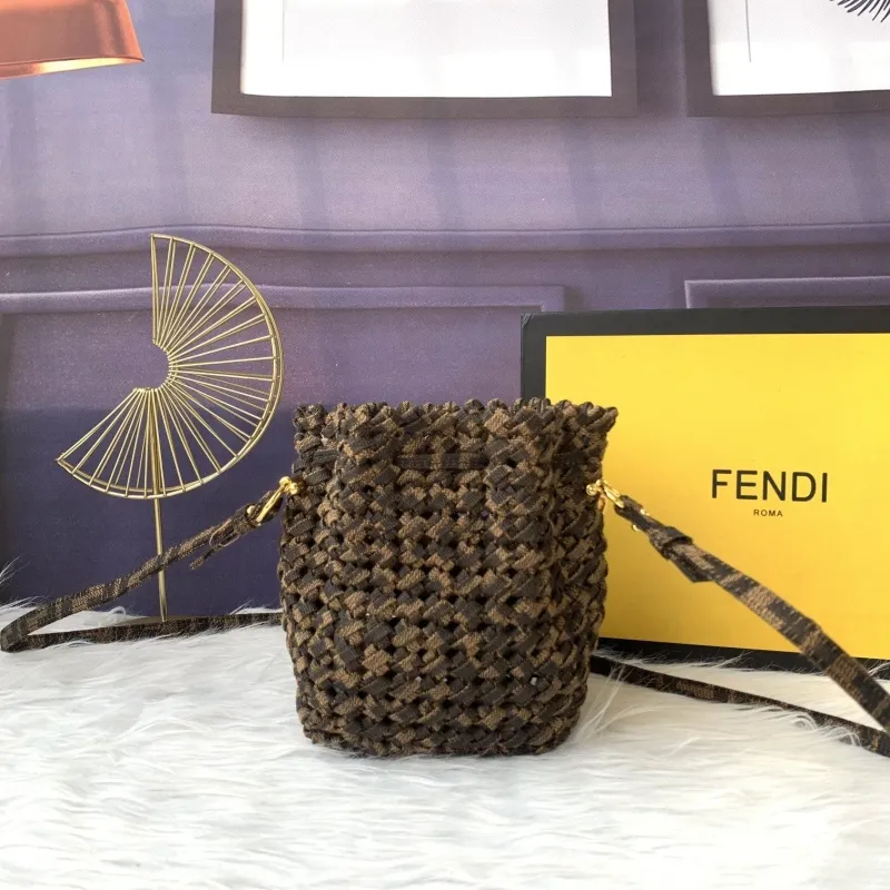 Fendi Brown Woven Bucket Bag - Image 4