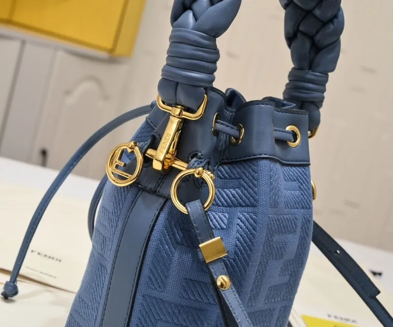 Fendi Blue Leather Bucket Bag - Image 3