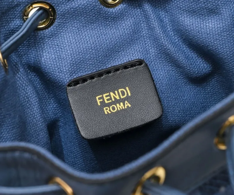Fendi Blue Leather Bucket Bag - Image 7