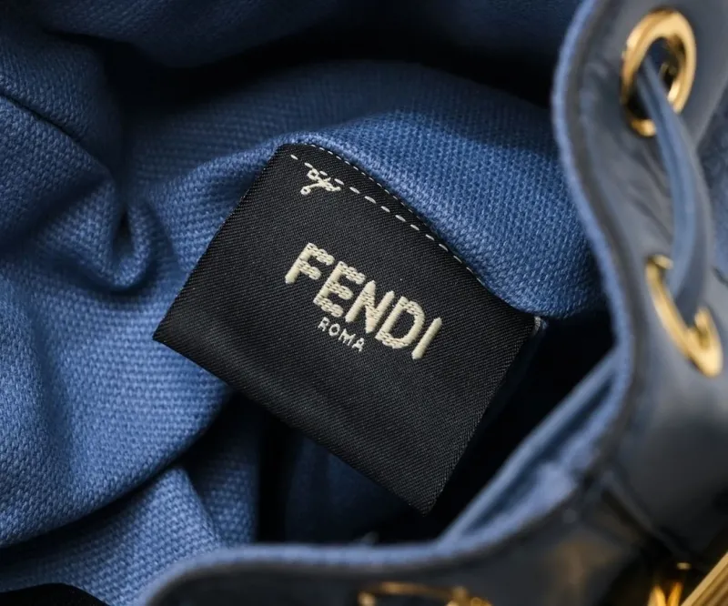Fendi Blue Leather Bucket Bag - Image 8